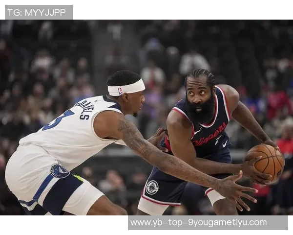 森林狼引导爱德华兹学习哈登技巧助力提升罚球能力与进攻效率